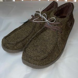 US SPORTS SHOES NEW SIZE 12, last one, very comfy!